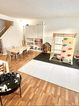 Kitsanee (Sunny) P. - Day Home in Cumberland