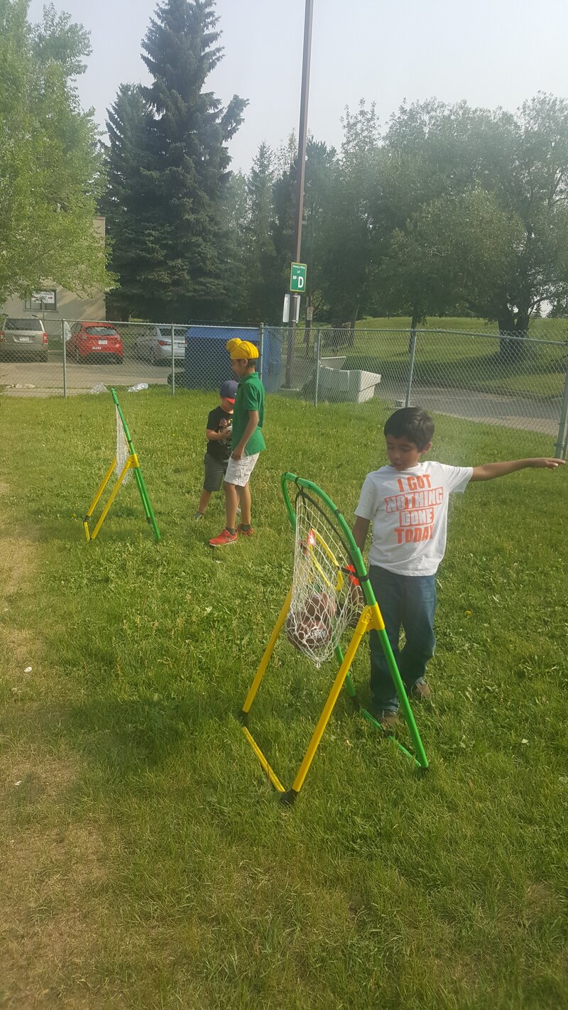 Popsicles in the Park - Photo 4