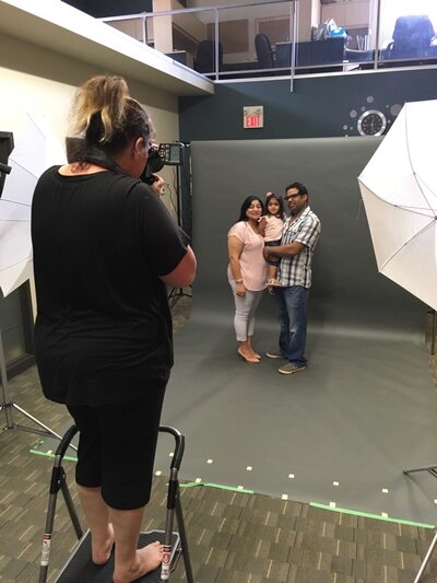 Family Appreciation Photo Night - Photo 2